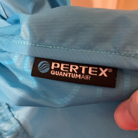 Oiselle Reflective Vigor Vest Blue - Picture 6 of 9